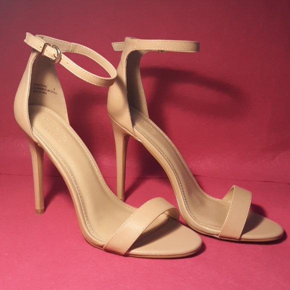 New! Nude stiletto heels. Brand new in box size 9 - Picture 5 of 7